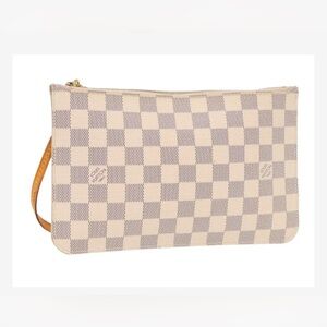 Louis Vuitton Wristlet Pochette Damier Azur Pouch White- excellent condition -